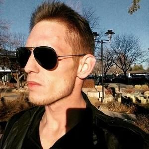 Meet your Posher, Joshua